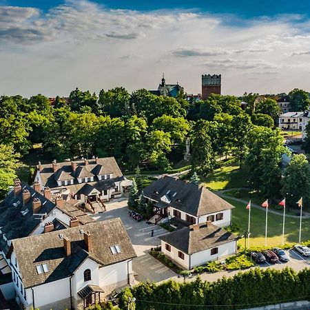 Hotel Sarmata Zespol Dworski Sandomierz Buitenkant foto
