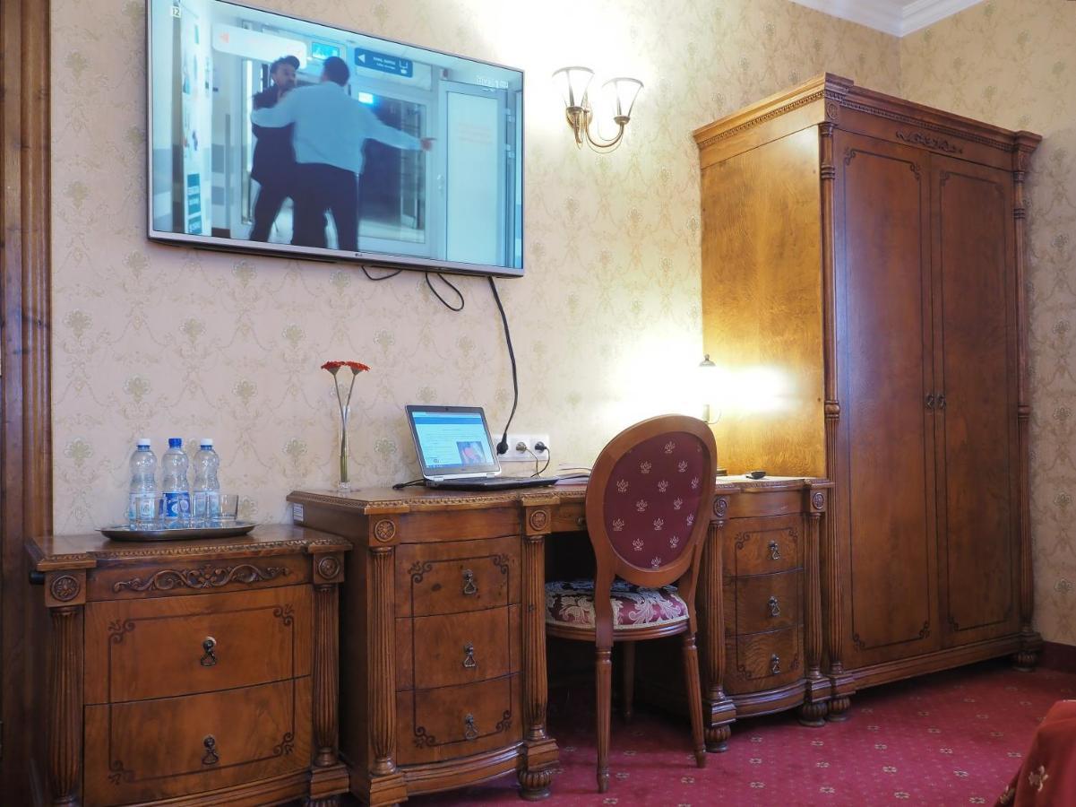 Hotel Sarmata Zespol Dworski Sandomierz Buitenkant foto
