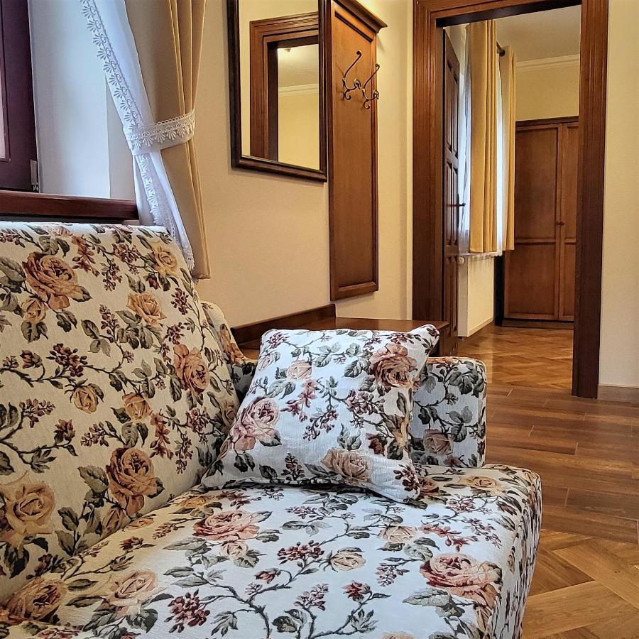 Hotel Sarmata Zespol Dworski Sandomierz Buitenkant foto