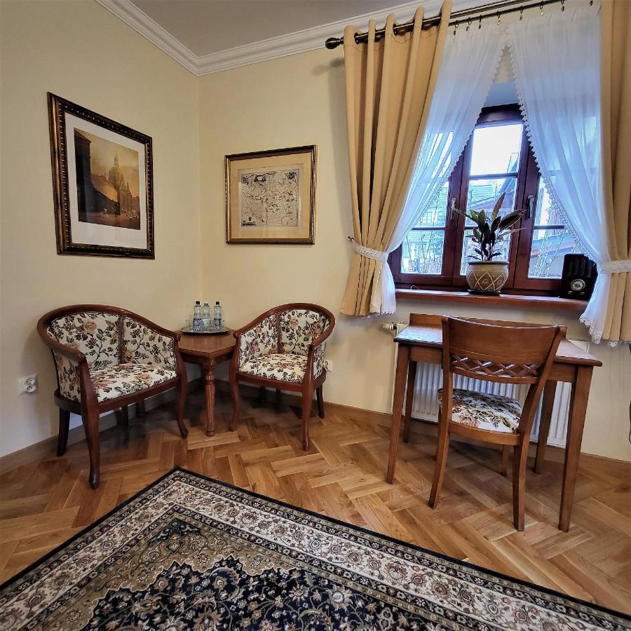 Hotel Sarmata Zespol Dworski Sandomierz Buitenkant foto