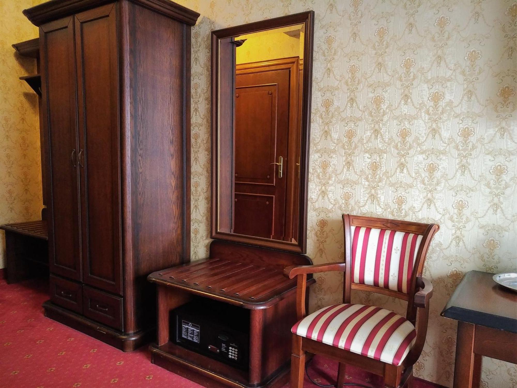 Hotel Sarmata Zespol Dworski Sandomierz Buitenkant foto