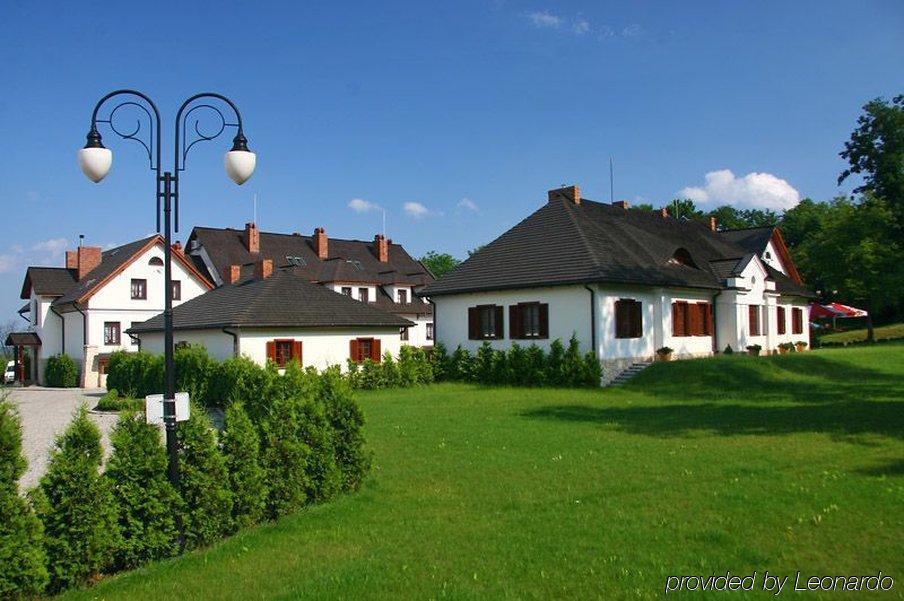 Hotel Sarmata Zespol Dworski Sandomierz Buitenkant foto