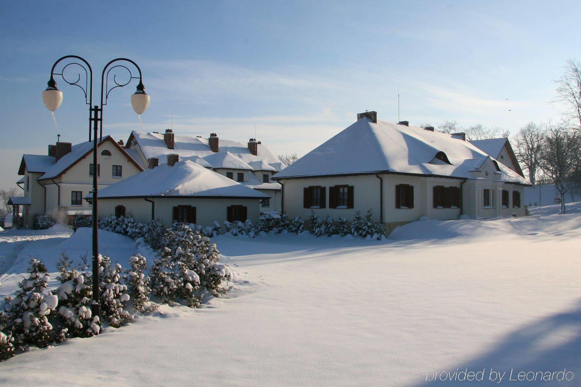Hotel Sarmata Zespol Dworski Sandomierz Buitenkant foto