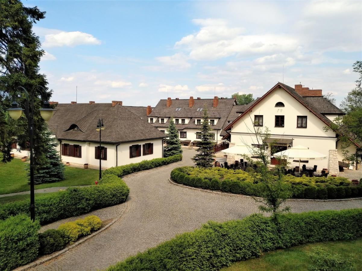 Hotel Sarmata Zespol Dworski Sandomierz Buitenkant foto