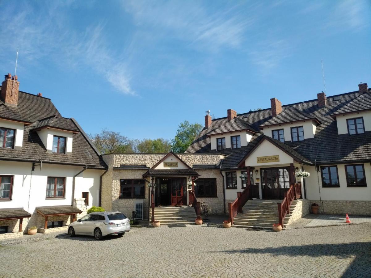 Hotel Sarmata Zespol Dworski Sandomierz Buitenkant foto