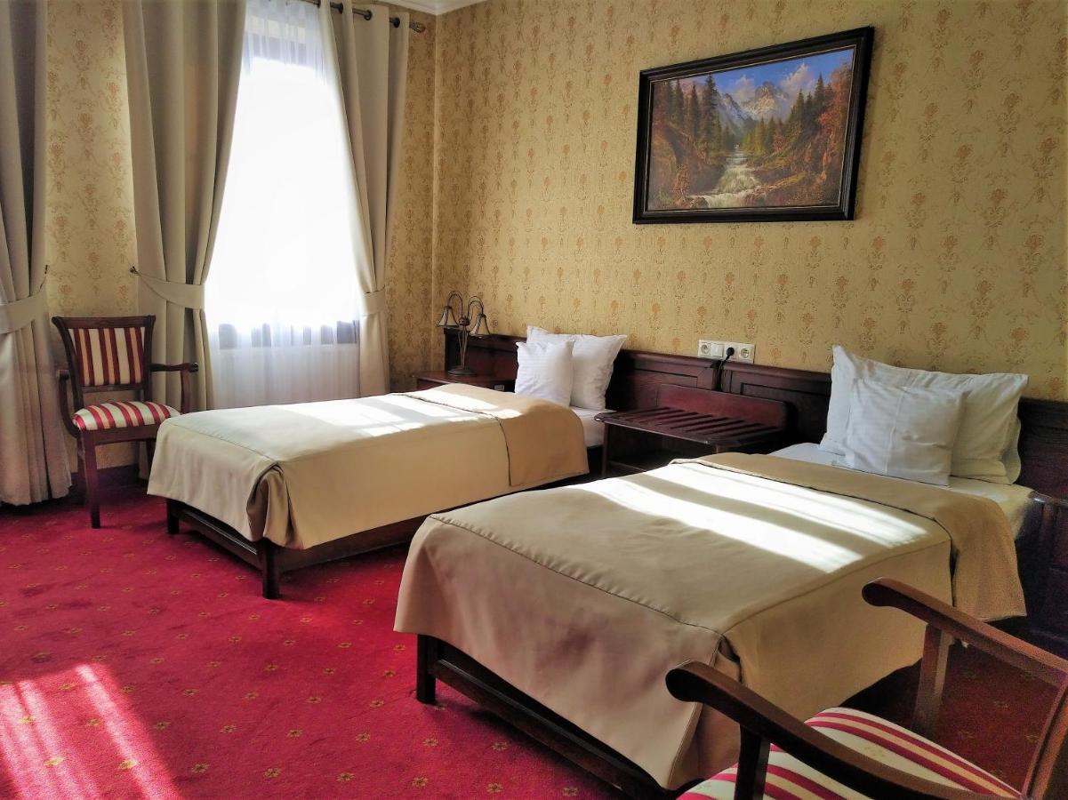 Hotel Sarmata Zespol Dworski Sandomierz Buitenkant foto